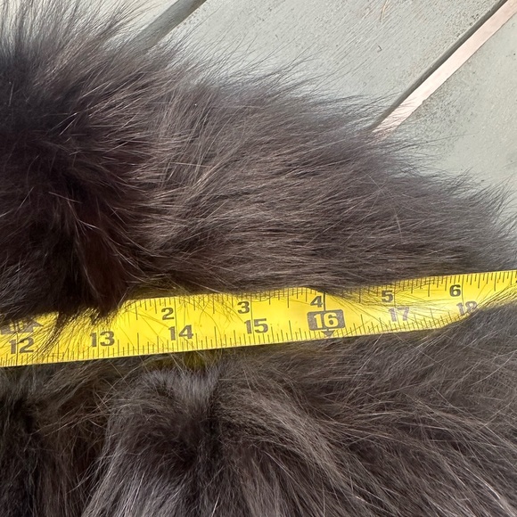 Theory Black Teddy Jacket Natural Blue Fox size M - Picture 6 of 12